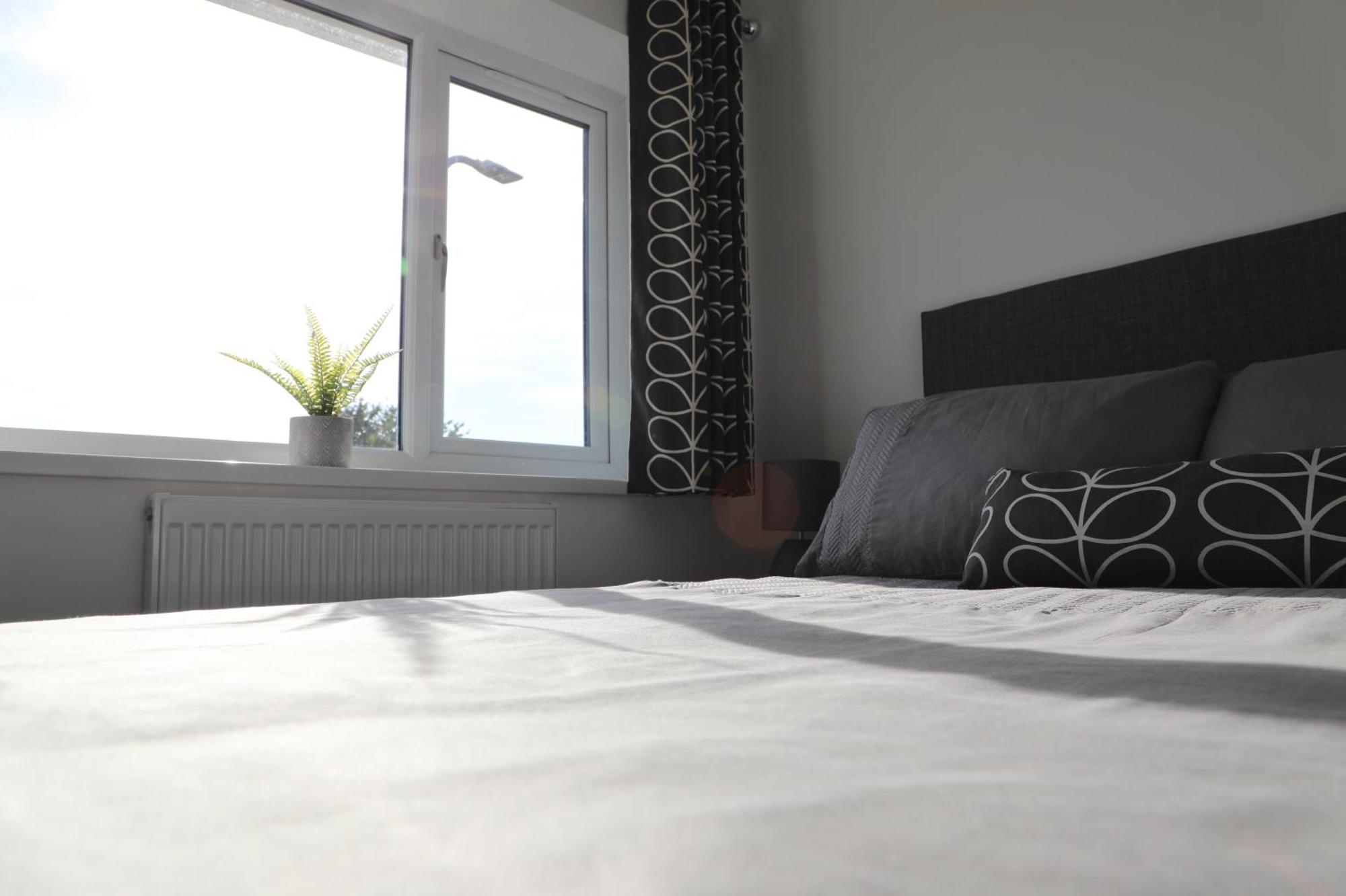 Modern, Two Double Bedroom House With Free Parking Чепстоу Екстериор снимка