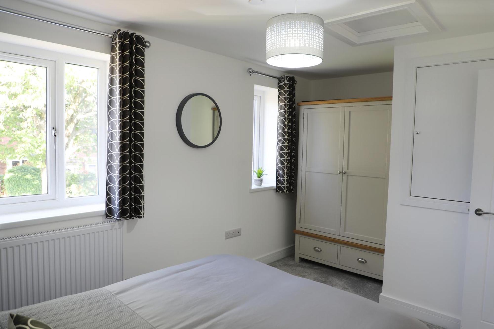 Modern, Two Double Bedroom House With Free Parking Чепстоу Екстериор снимка